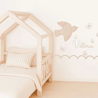 Přiletěla k nám roztomilá jarní novinka. Ručně vyráběná dřevěná led lampička ve tvaru holubice.🕊🌿 Každá maminka ví, jak...